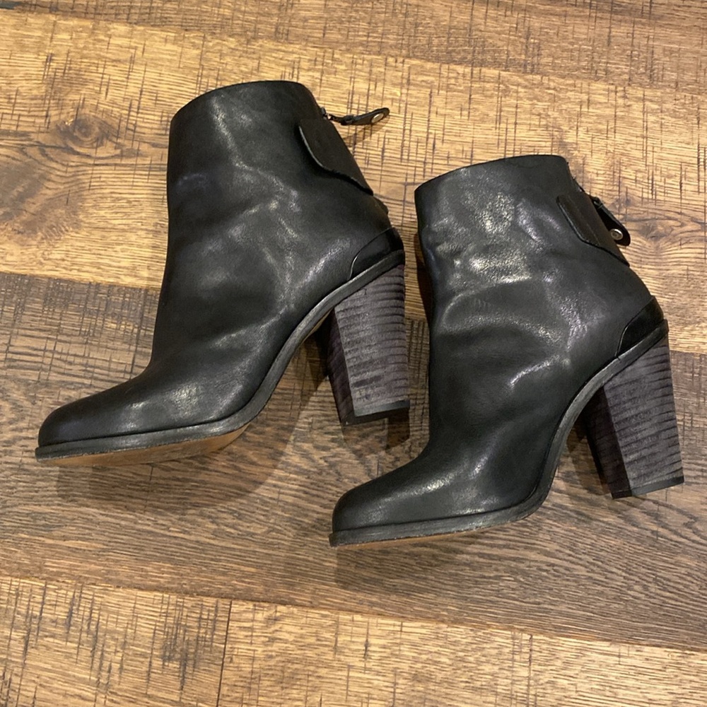 Gorgeous Rag & Bone 3.5 Inch Bootie! - image 7